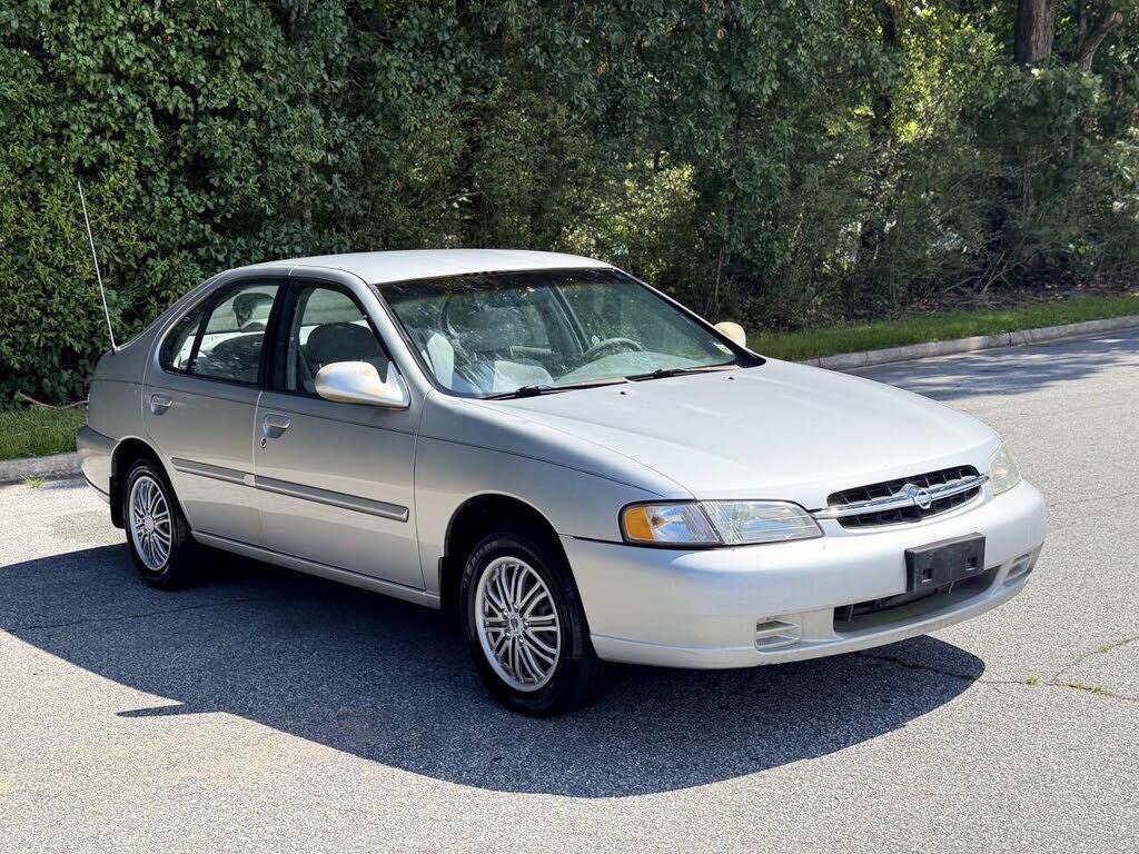 1999 NISSAN Altima