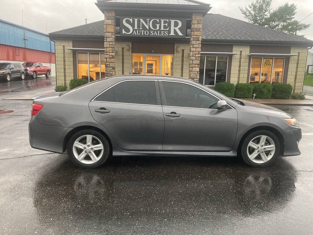 2013 TOYOTA Camry