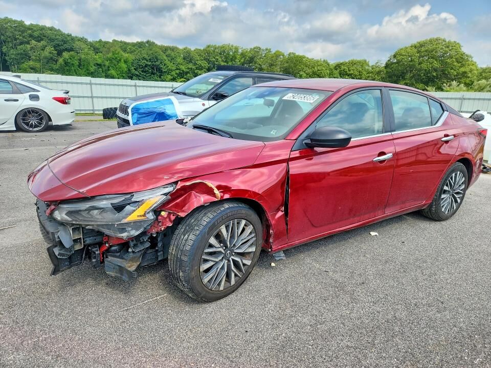 2025 NISSAN Altima