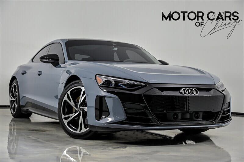 2022 AUDI e-tron