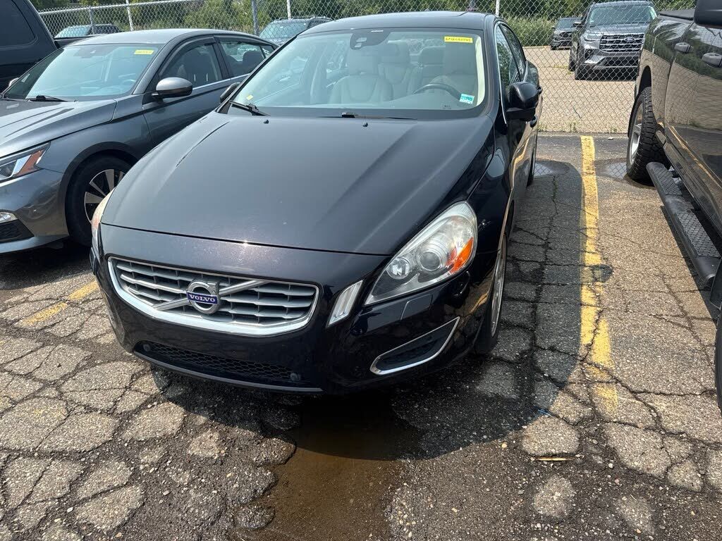 2013 VOLVO S60