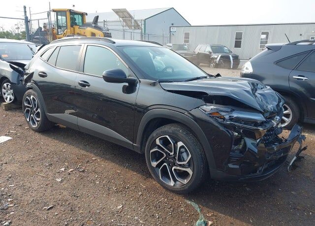 2026 CHEVROLET Trax