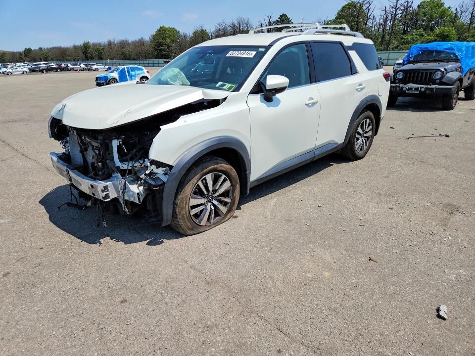 2023 NISSAN Pathfinder