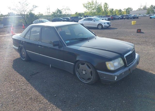 1994 MERCEDES-BENZ E-Class