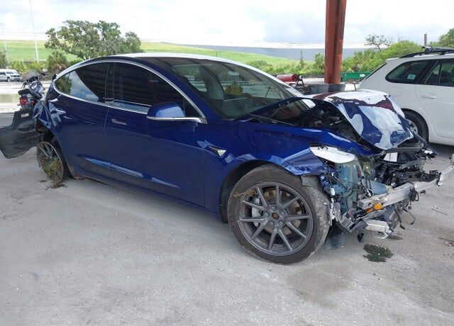 2018 TESLA Model 3