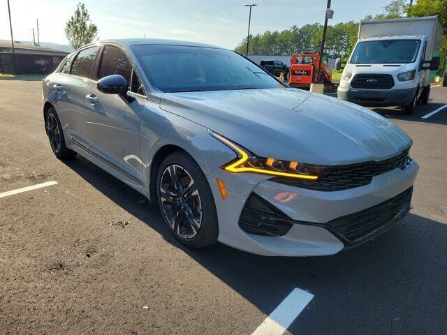 2022 KIA K5