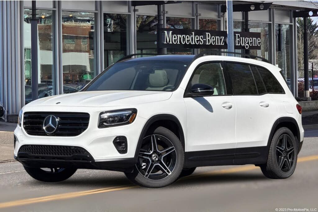 2026 MERCEDES-BENZ GLB-Class