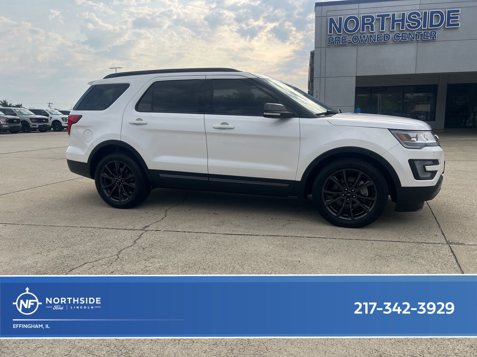 2017 FORD Explorer