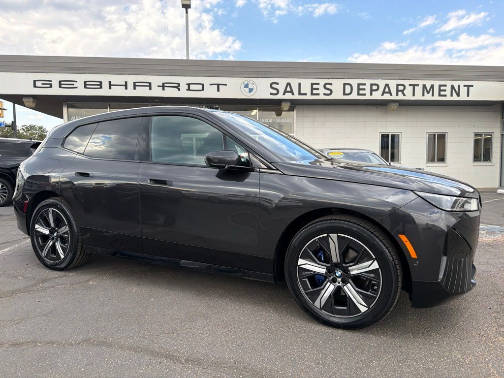 2024 BMW ix