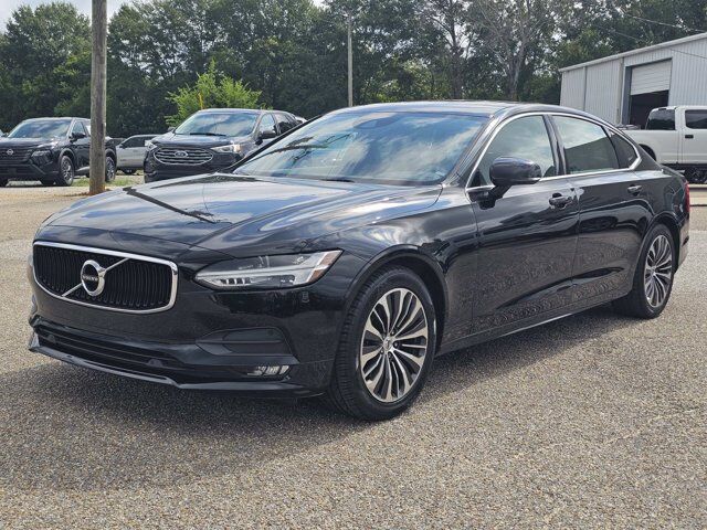 2020 VOLVO S90