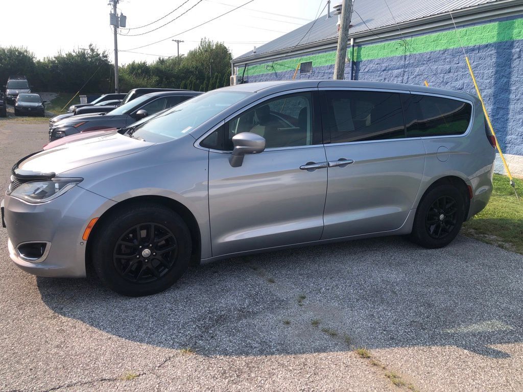 2020 CHRYSLER Pacifica