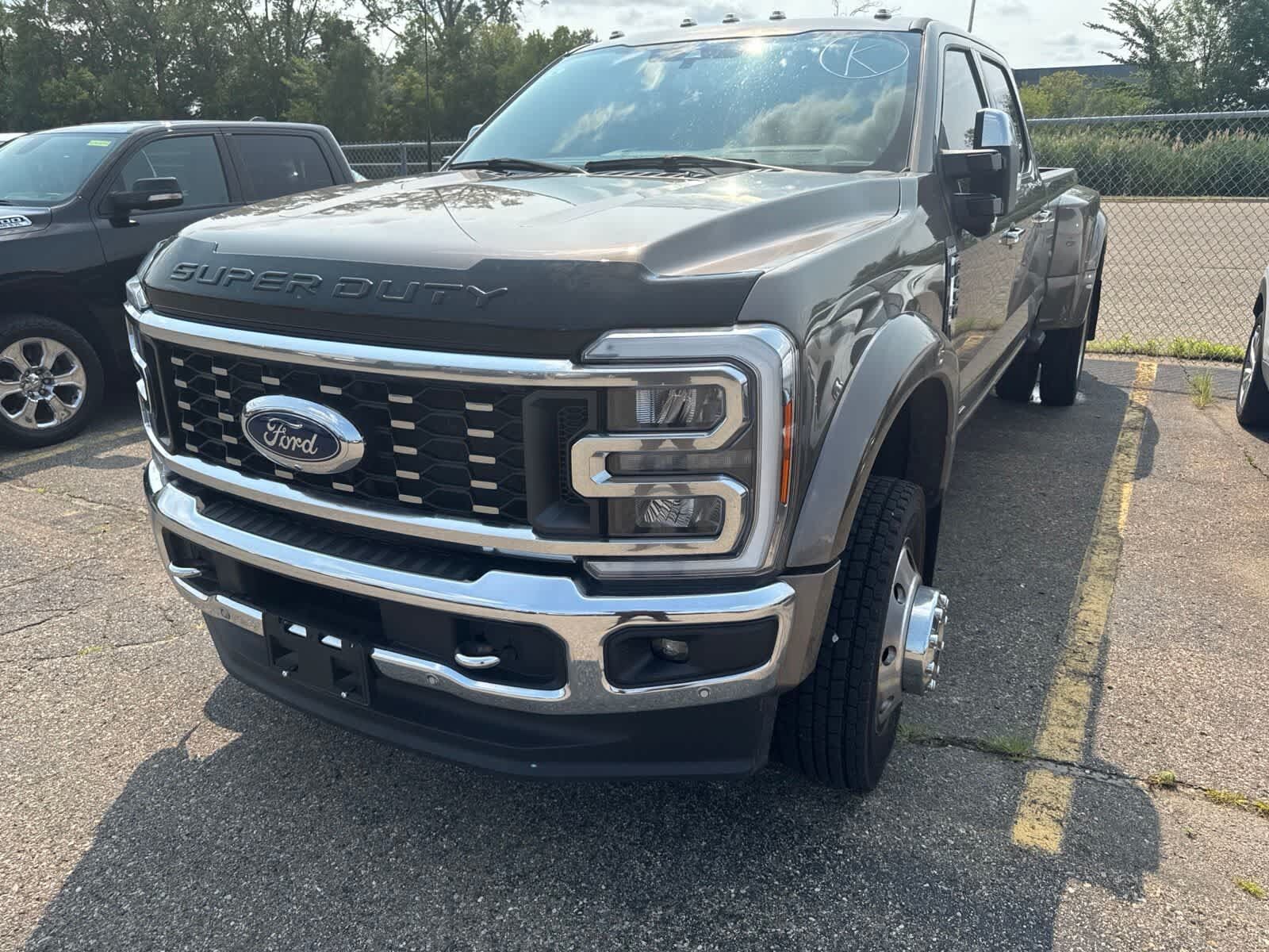 2023 FORD F-450