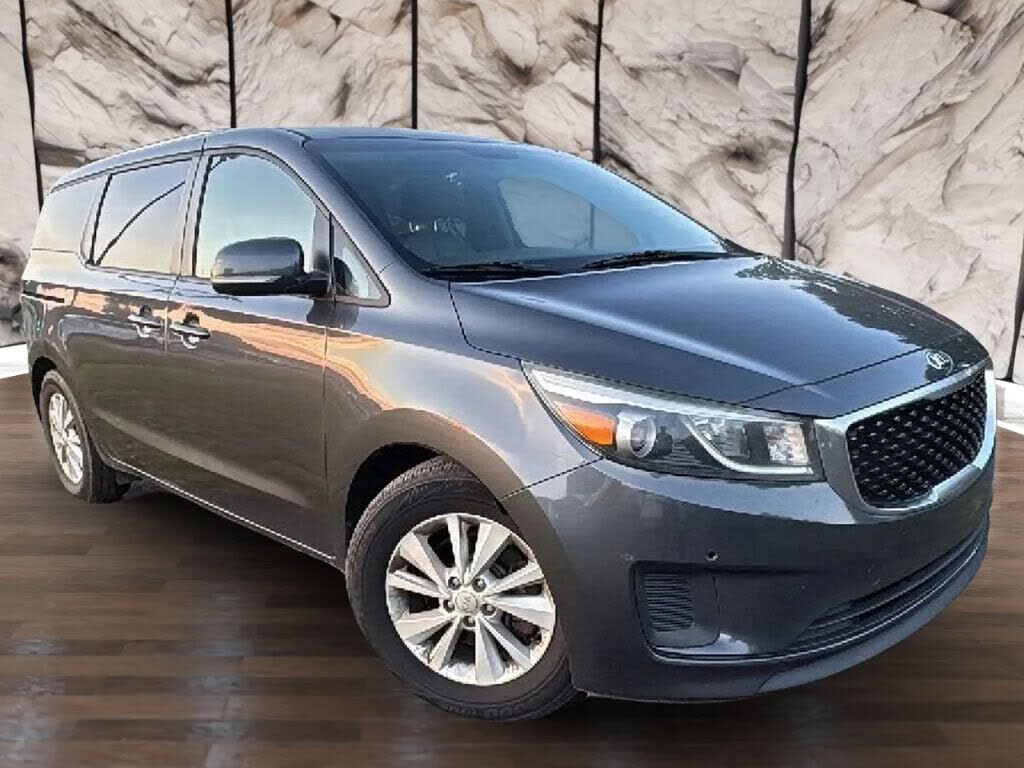 2017 KIA Sedona
