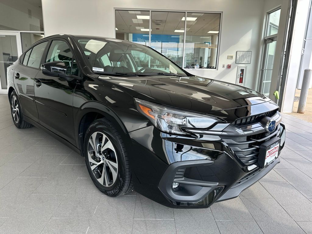 2025 SUBARU Legacy