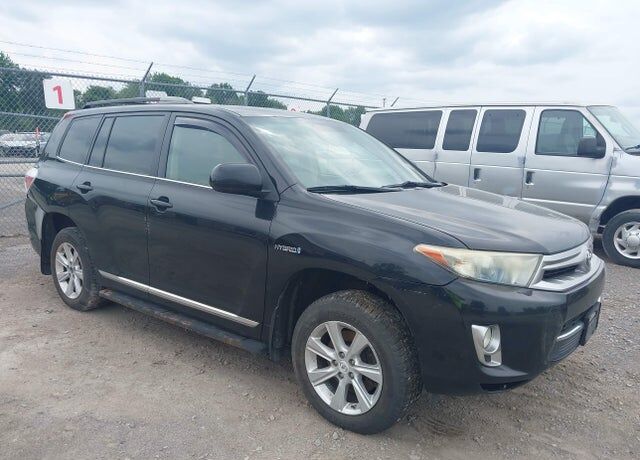 2011 TOYOTA Highlander