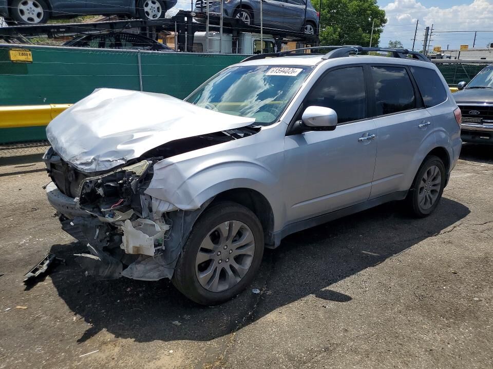 2013 SUBARU Forester