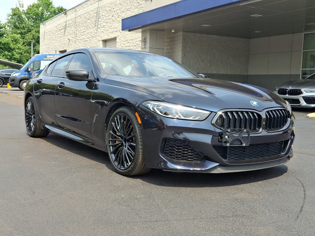 2021 BMW M8