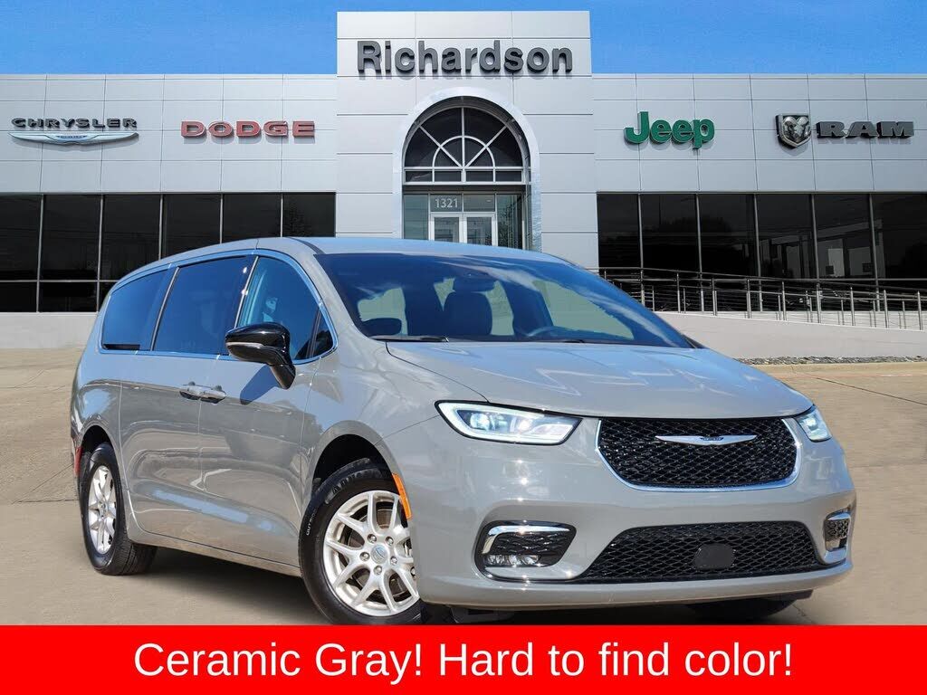 2025 CHRYSLER Pacifica