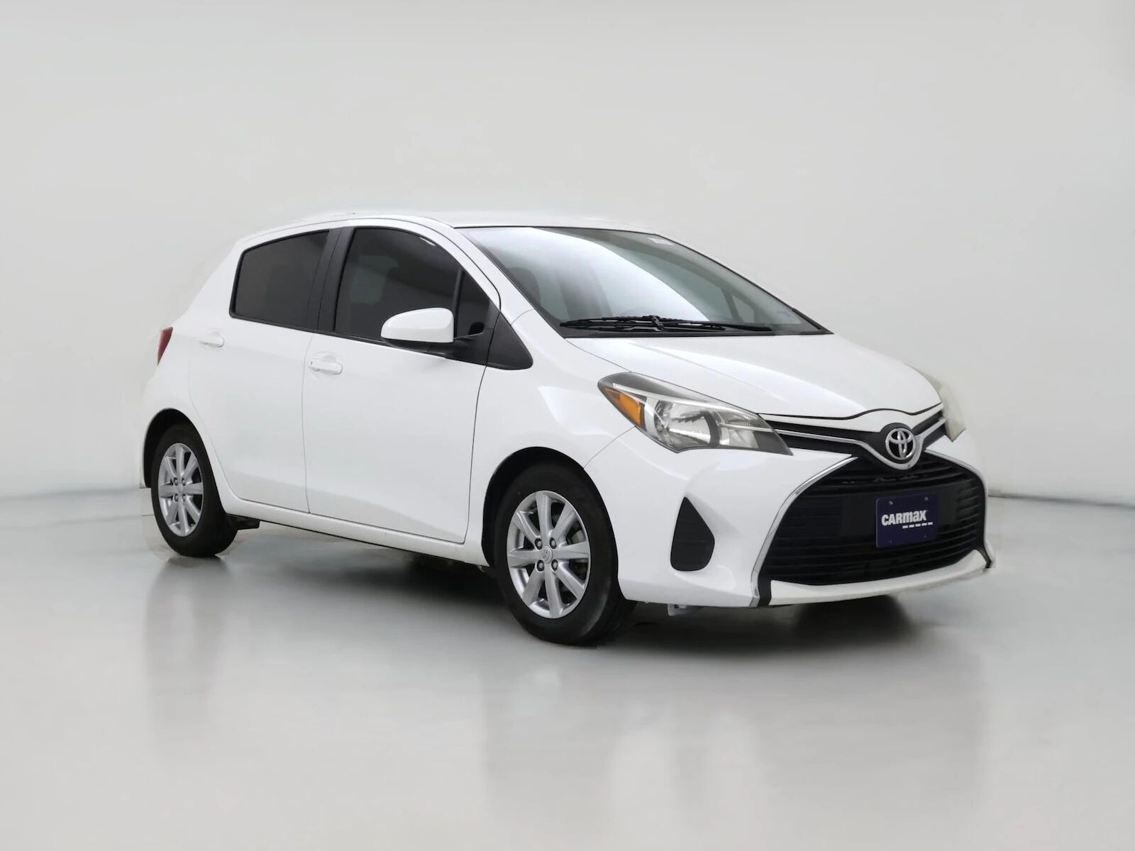 2015 TOYOTA Yaris