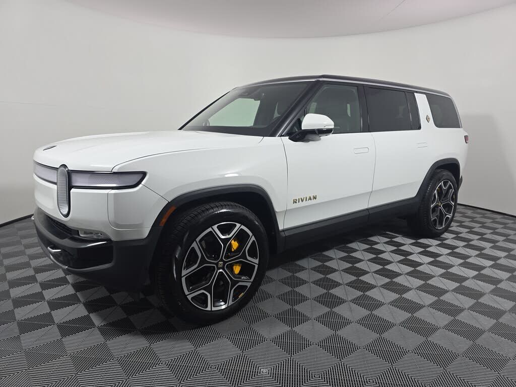 2024 RIVIAN R1S