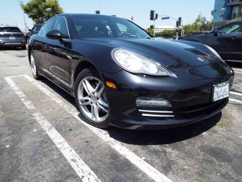 2010 PORSCHE Panamera