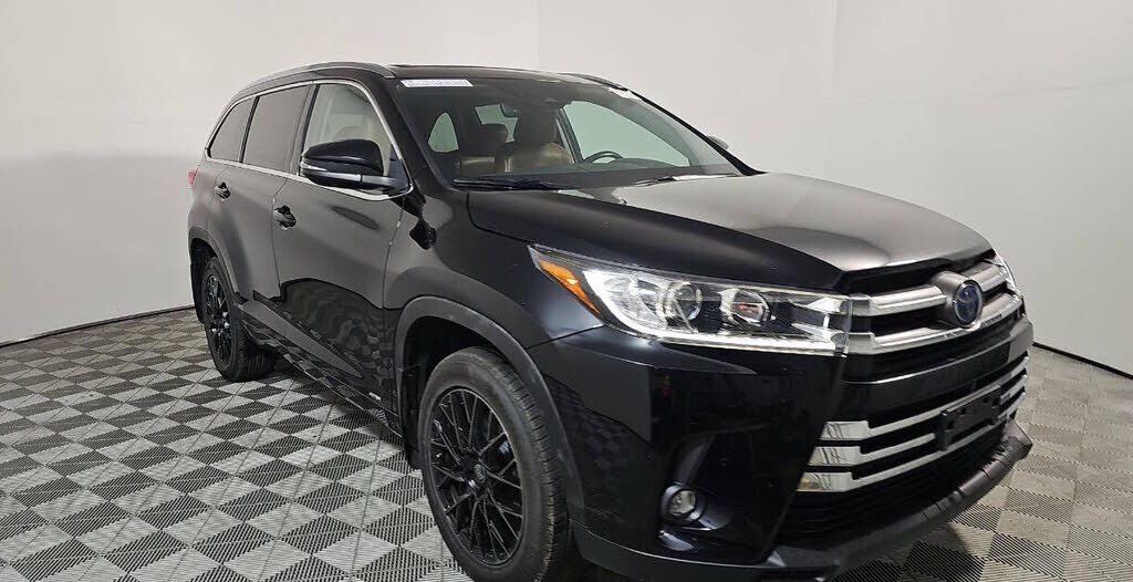 2019 TOYOTA Highlander