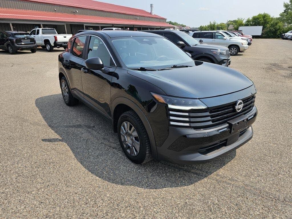 2025 NISSAN Kicks