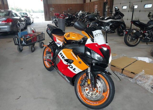 2004 HONDA CB