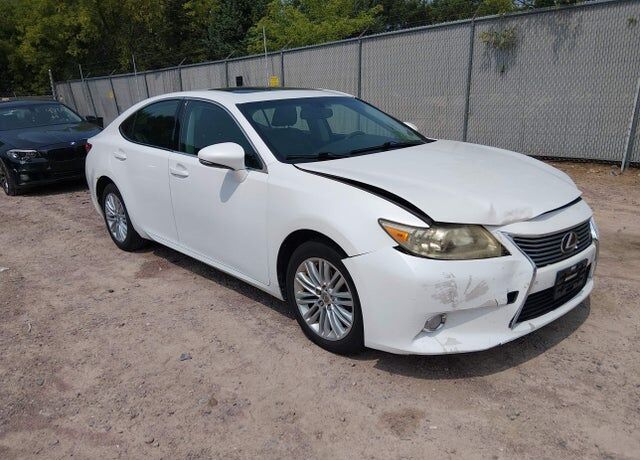 2013 LEXUS ES