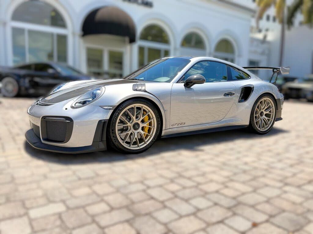 2018 PORSCHE 911