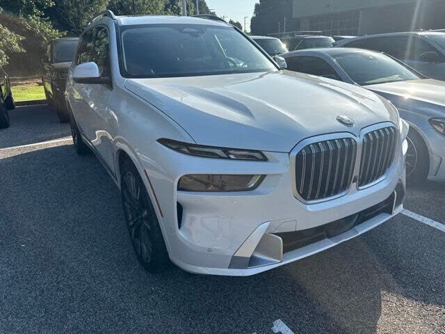 2023 BMW X7