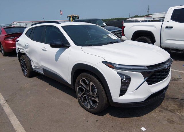 2024 CHEVROLET Trax