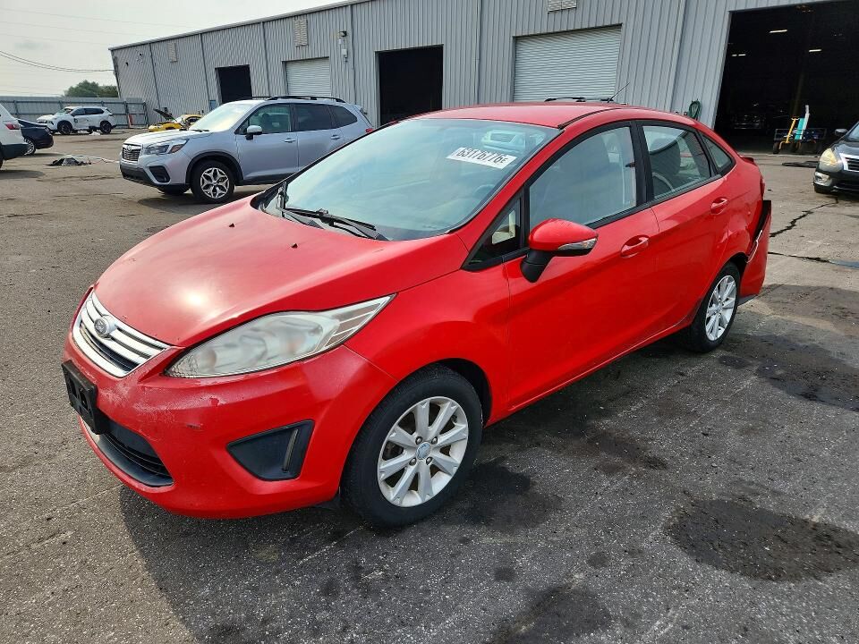 2013 FORD Fiesta