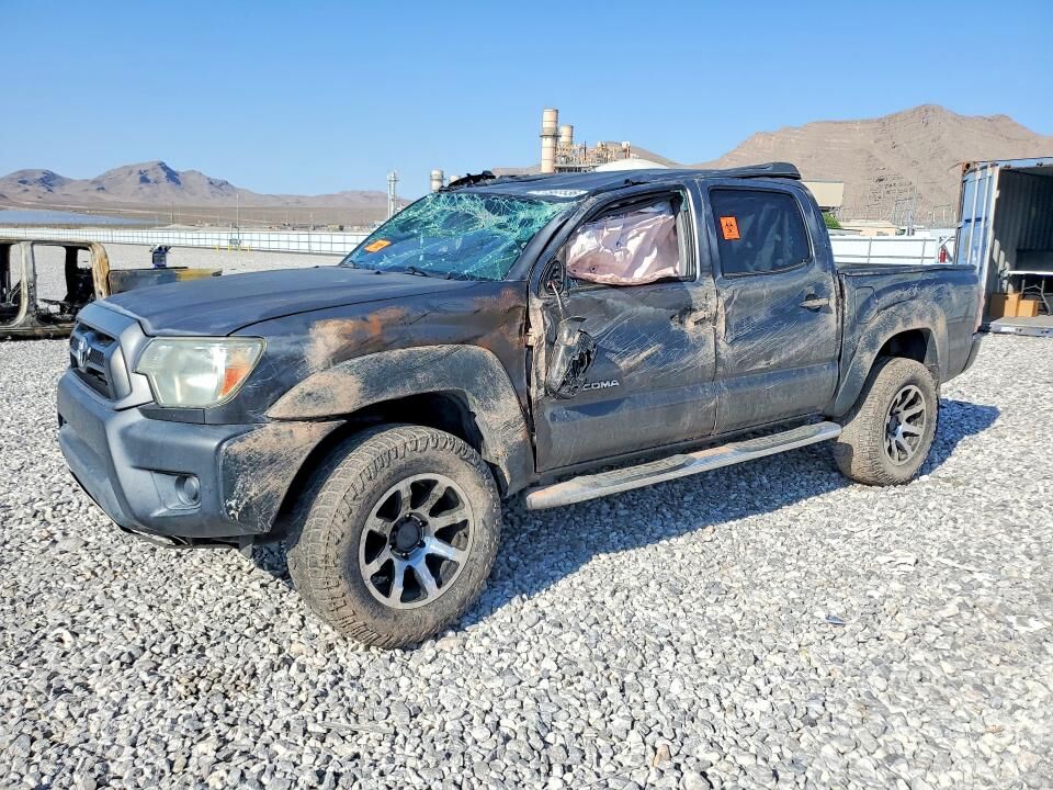 2015 TOYOTA Tacoma
