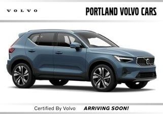 2024 VOLVO XC40