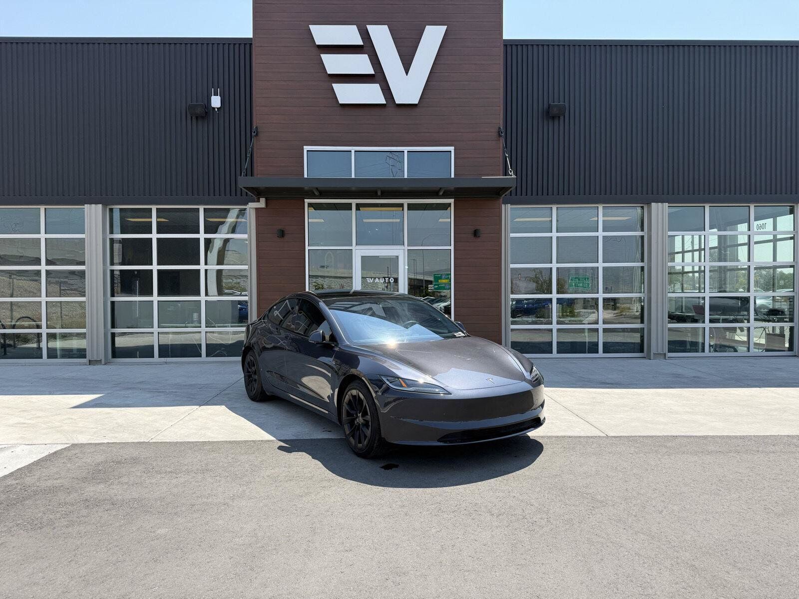 2024 TESLA Model 3
