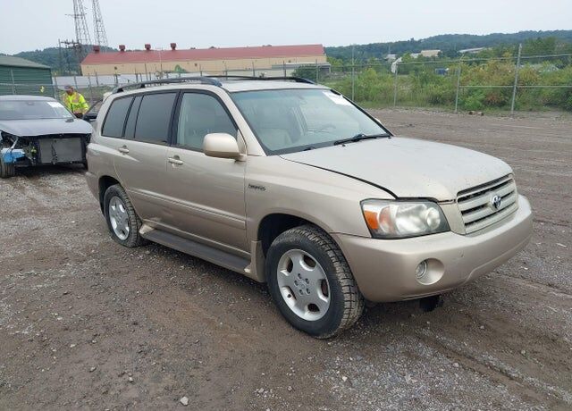 2005 TOYOTA Highlander
