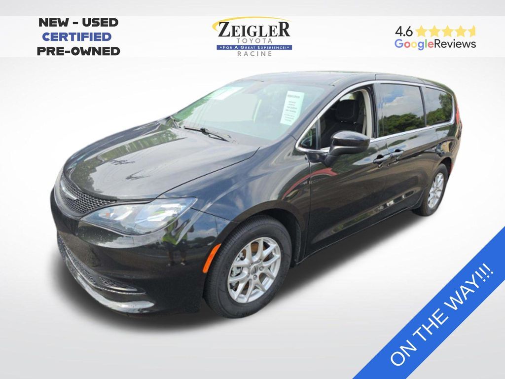 2023 CHRYSLER Voyager