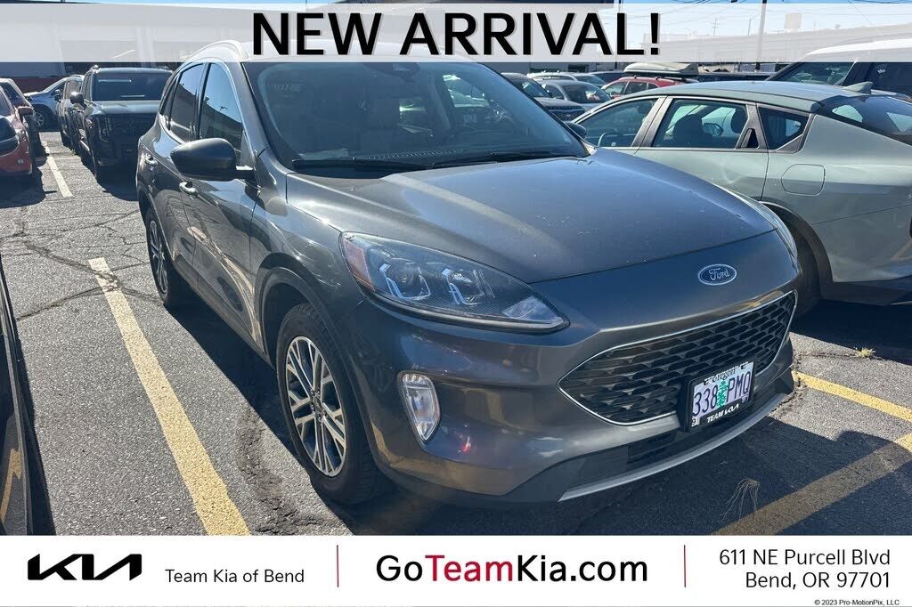 2021 FORD Escape