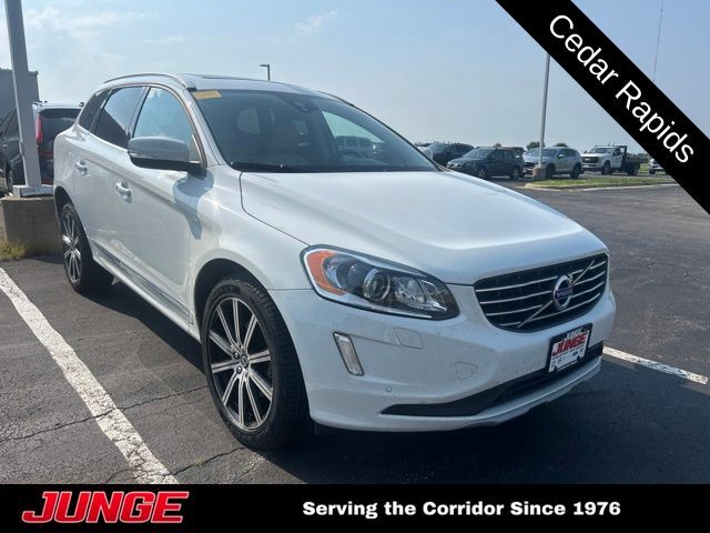2017 VOLVO XC60
