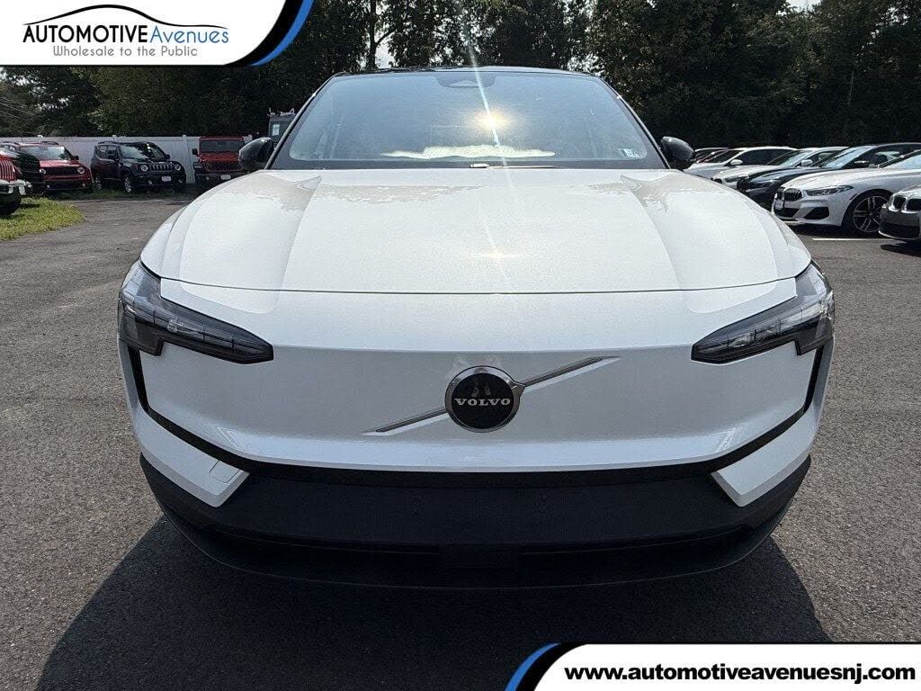 2025 VOLVO EX30