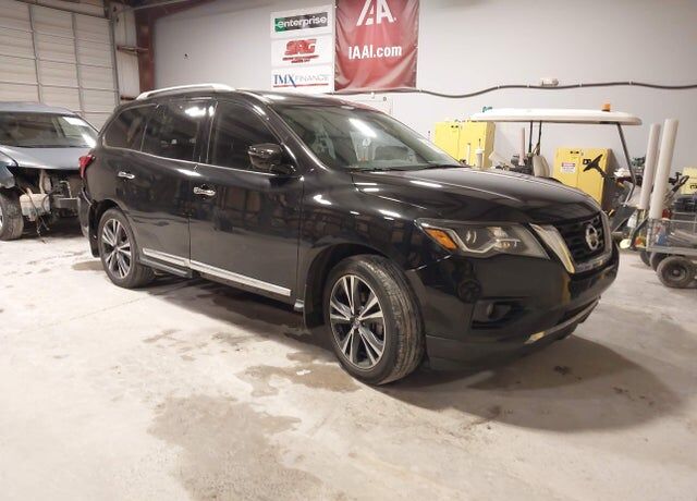 2019 NISSAN Pathfinder