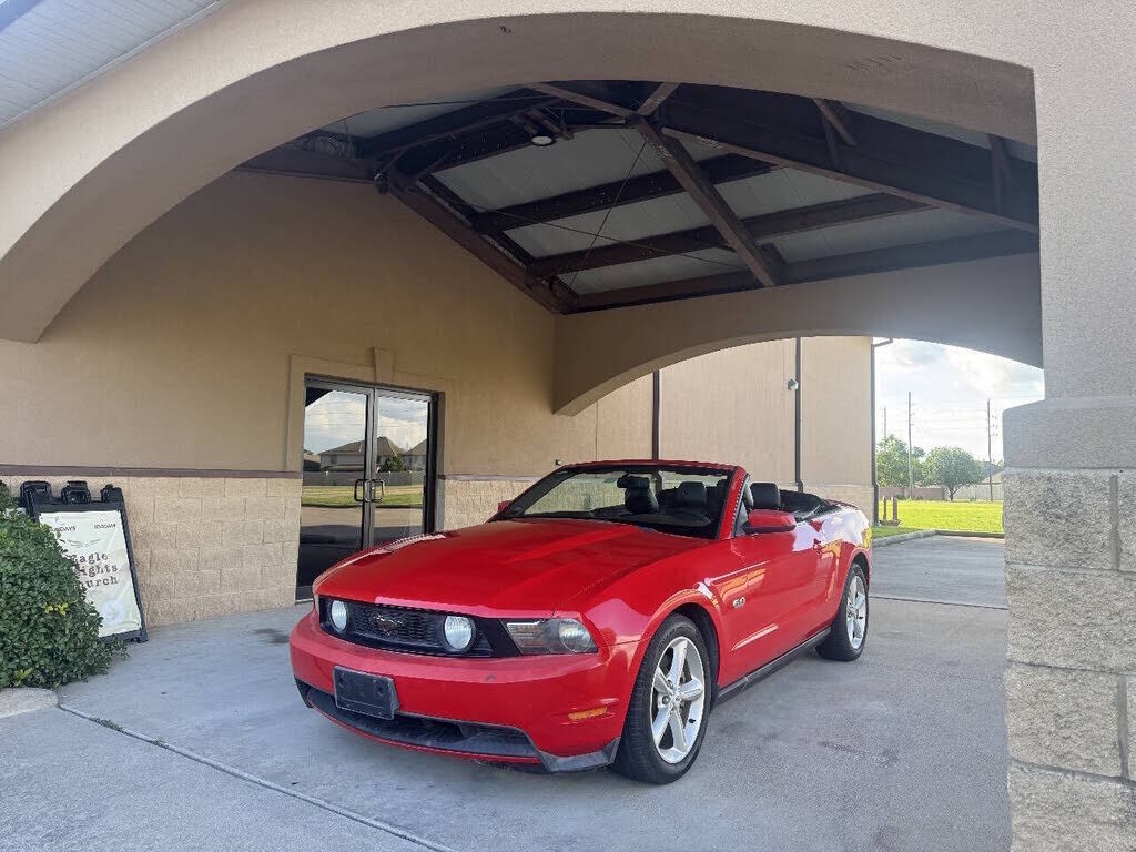 2011 FORD Mustang