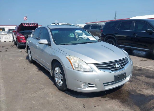 2010 NISSAN Altima