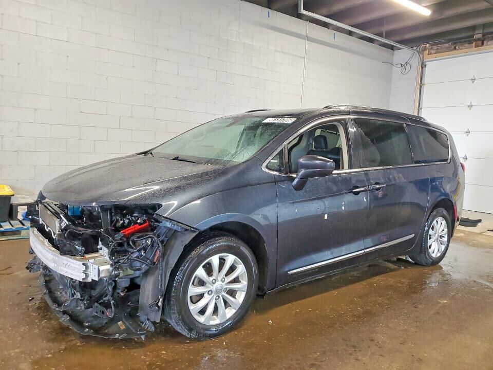 2020 CHRYSLER Pacifica