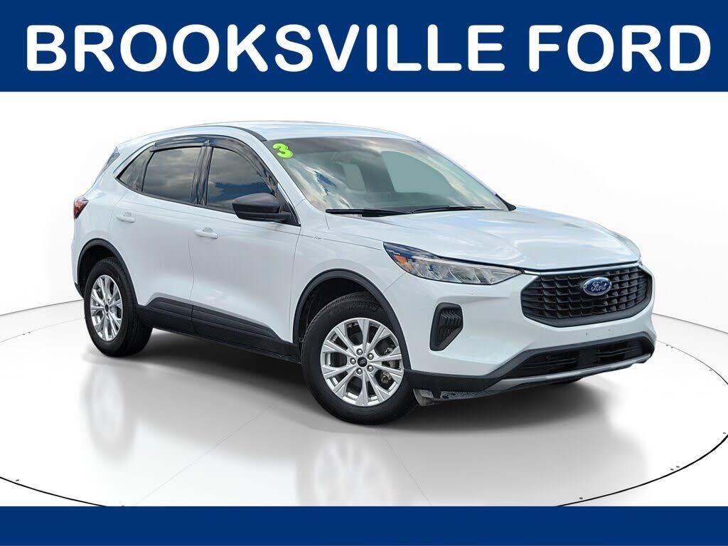 2024 FORD Escape