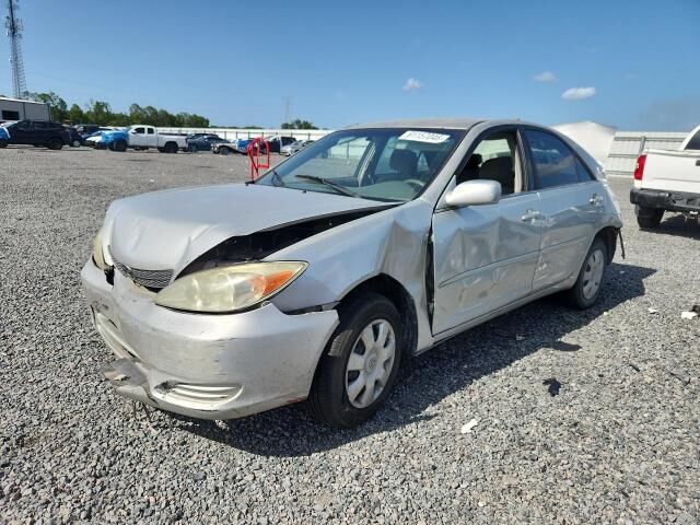 2004 TOYOTA Camry