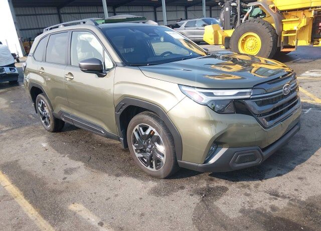 2025 SUBARU Forester