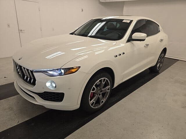 2023 MASERATI Levante