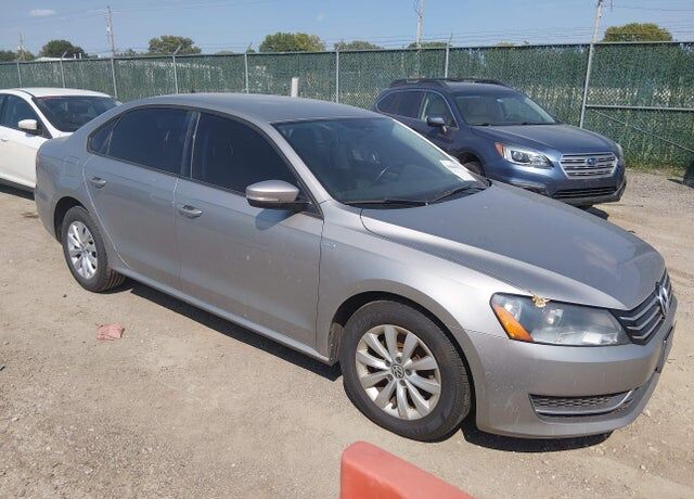 2014 VOLKSWAGEN Passat